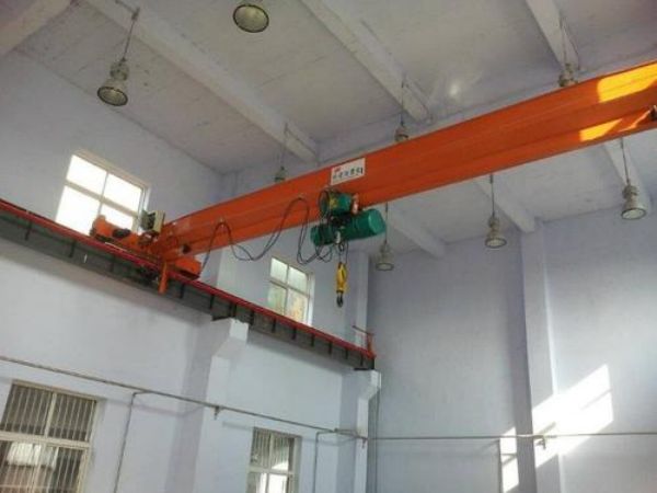郧阳区吊车租赁_吊车出租设备吊装如何避免侧拉事故？